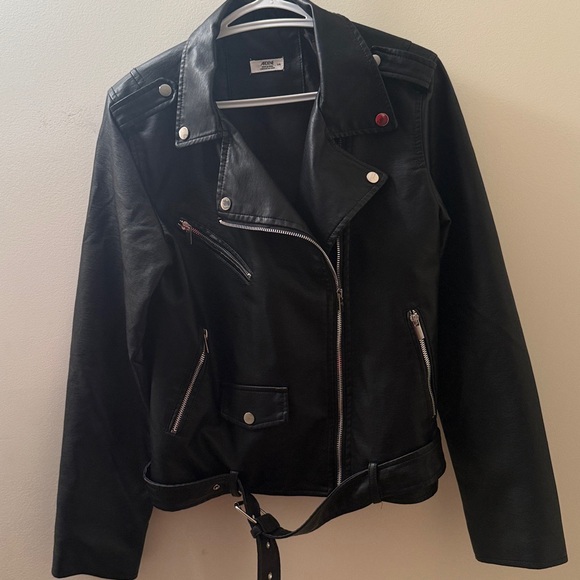 Black Polyurethane Jacket - Picture 3 of 12